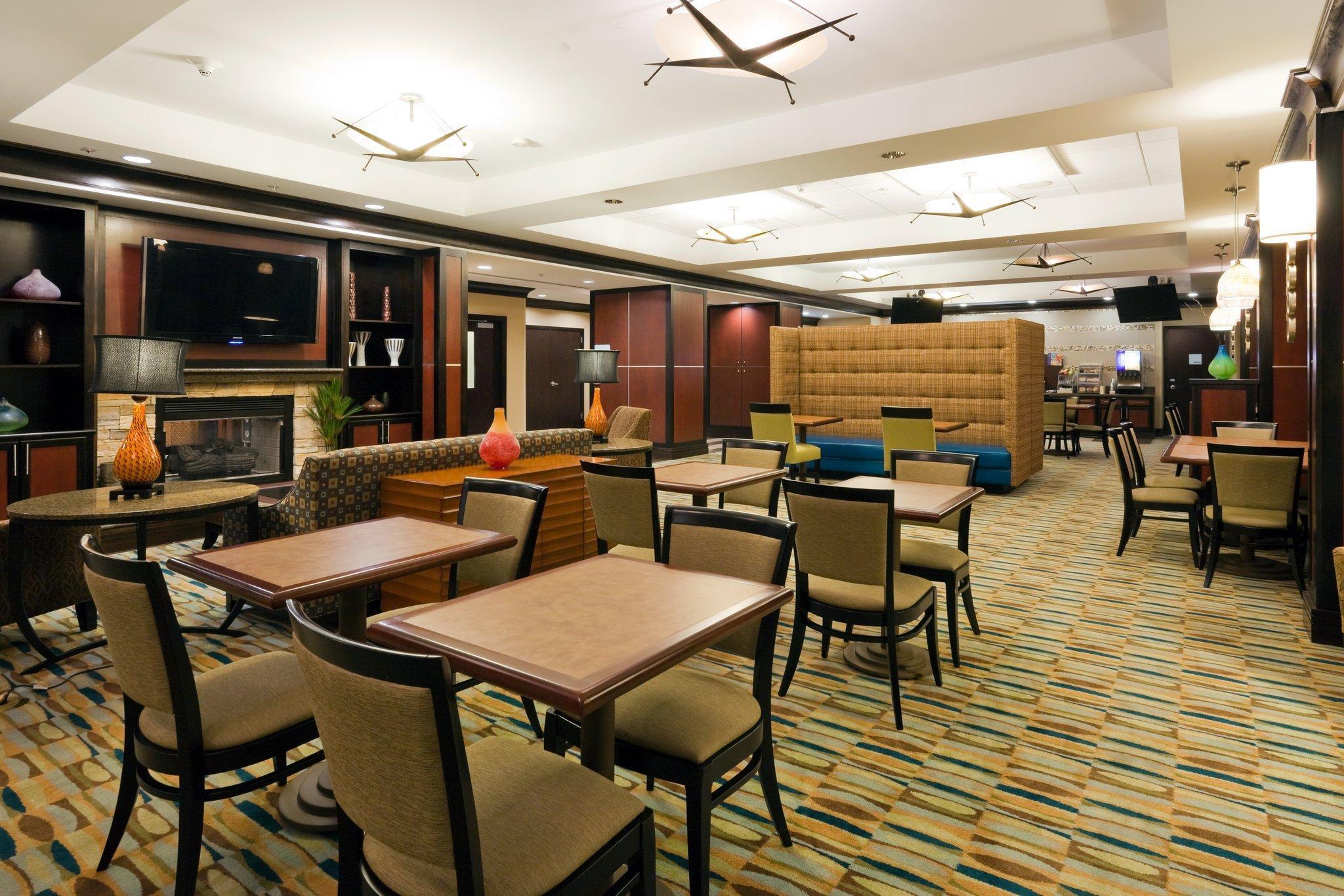 Holiday Inn Express Hotel & Suites Mobile Saraland By Ihg Exterior photo